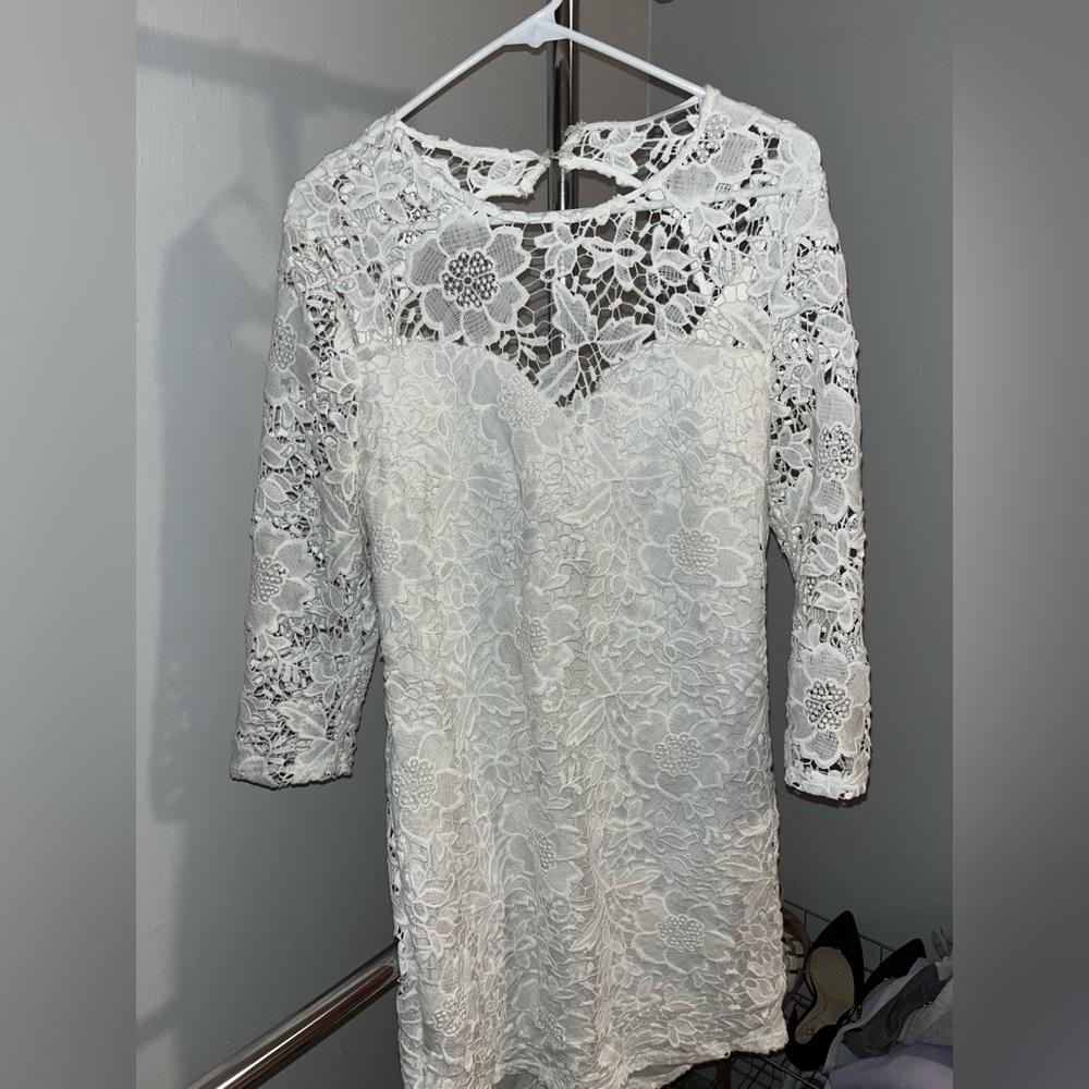 Windsor lace white mini dress. WORN ONCE! Great condition!